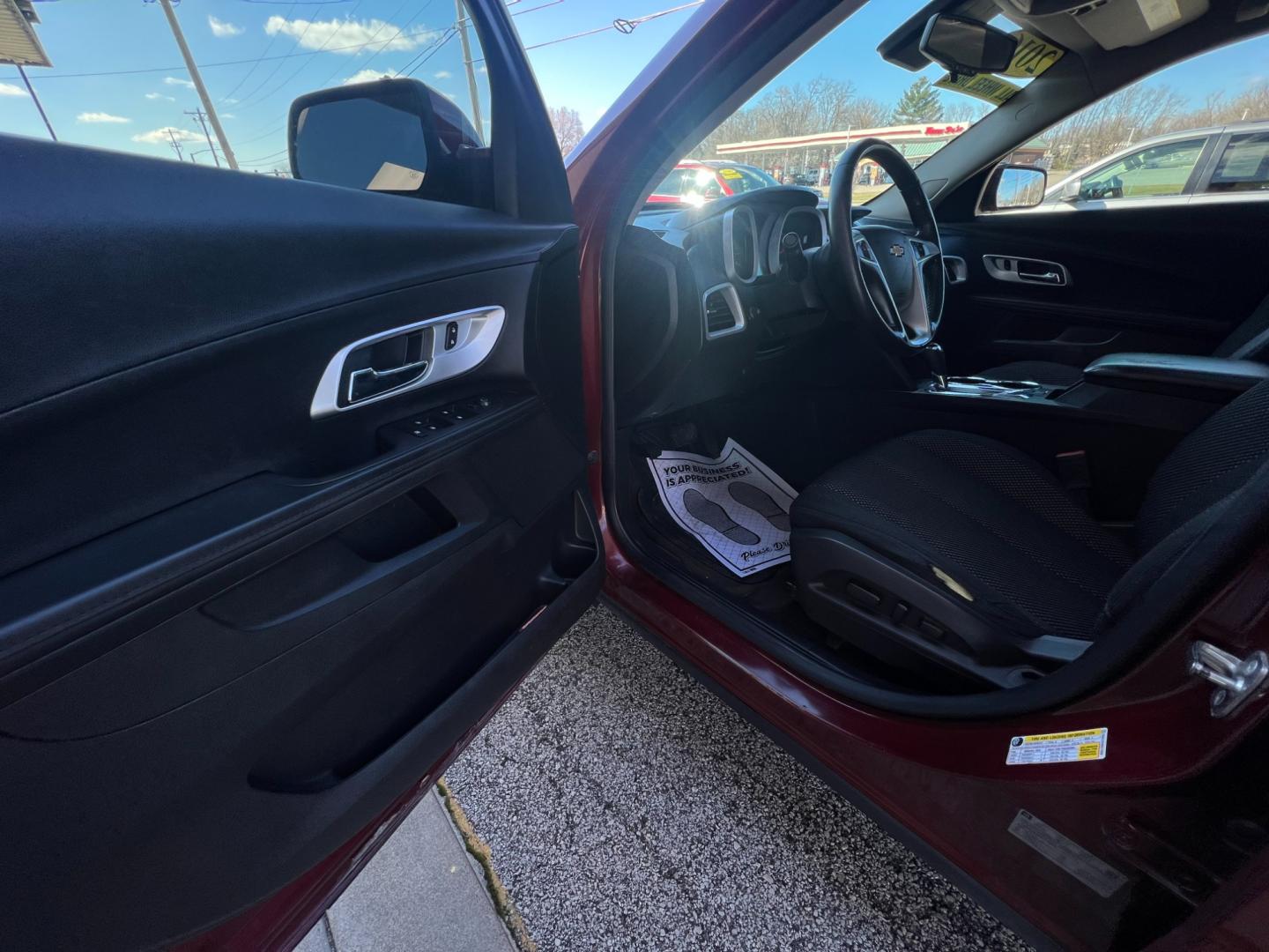 2016 Siren Red Tintcoat Chevrolet Equinox LT AWD (2GNFLFEK9G6) with an 2.4L L4 DOHC 16V FFV engine, 6-Speed Automatic transmission, located at 1633 W Kimberly, Davenport, IA, 52806, (563) 323-5341, 41.559456, -90.598732 - Photo#8